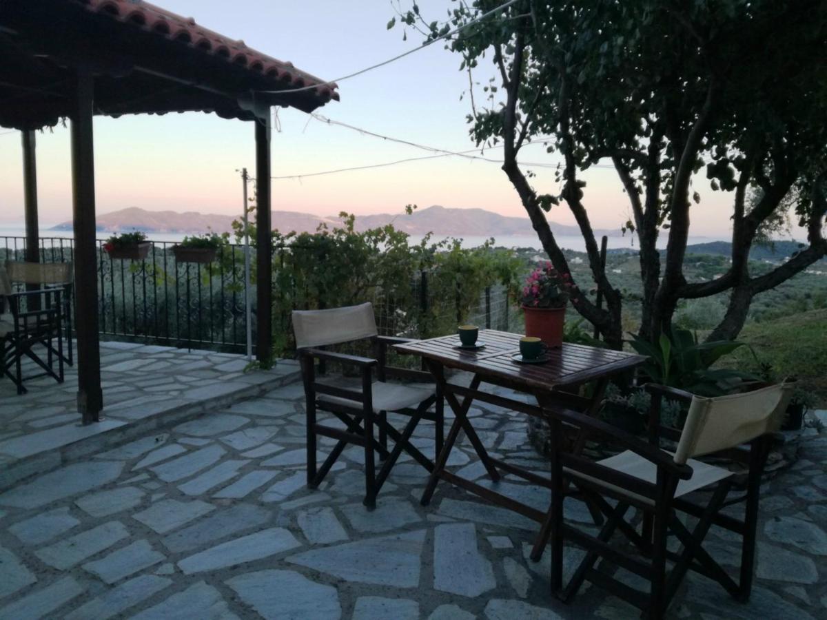 Villa Amfithea Moni Evaggelistrias Екстериор снимка