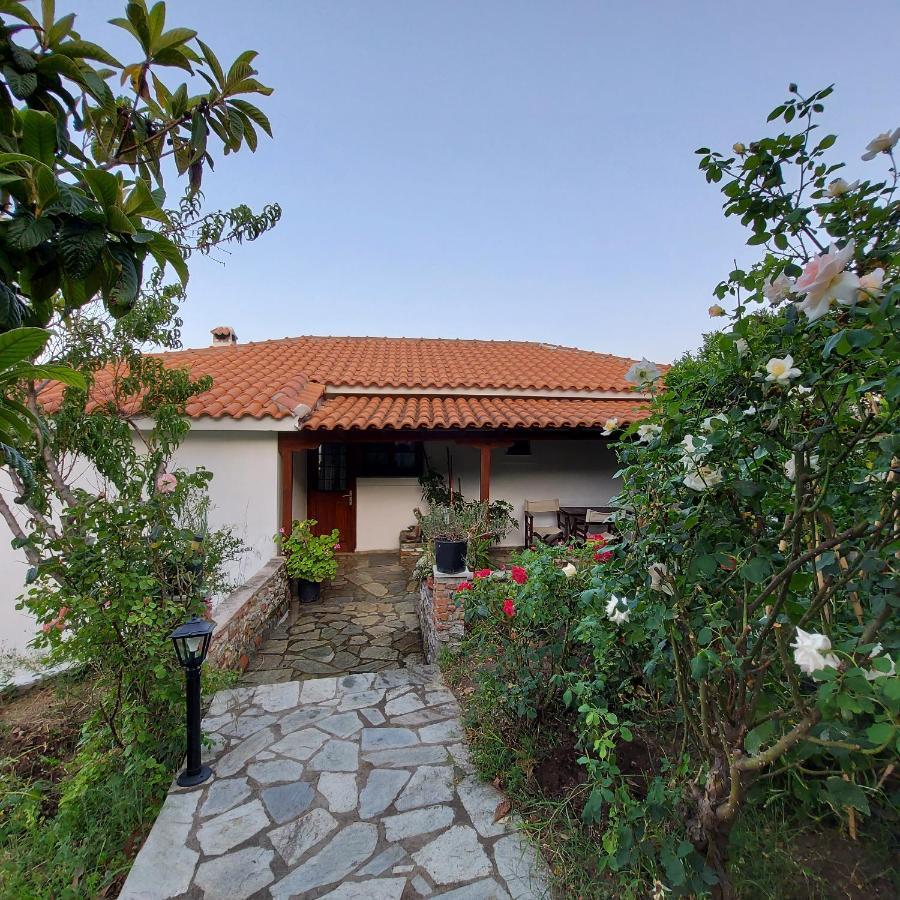 Villa Amfithea Moni Evaggelistrias Екстериор снимка